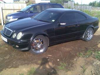 2000 Mercedes-Benz CLK-Class Photos