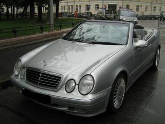 2000 Mercedes-Benz CLK-Class Photos