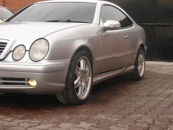 2001 Mercedes-Benz CLK-Class Photos