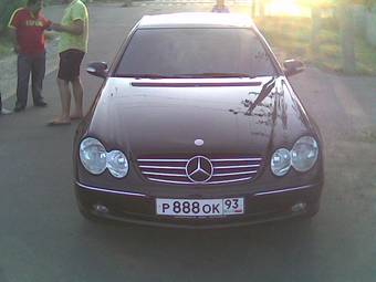 2004 Mercedes-Benz CLK-Class Photos