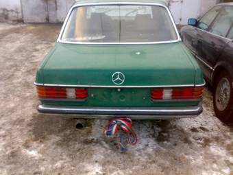 1976 Mercedes-Benz E-Class Pictures