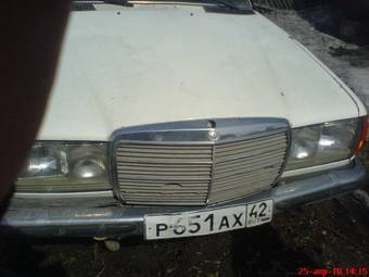 1976 Mercedes-Benz E-Class Pictures