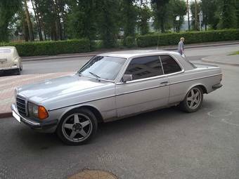 1978 Mercedes-Benz E-Class Photos