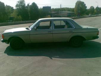 1979 Mercedes-Benz E-Class Pictures