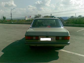 1979 Mercedes-Benz E-Class Pics