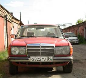 1979 Mercedes-Benz E-Class Photos
