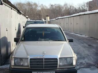 1985 Mercedes-Benz E-Class Photos