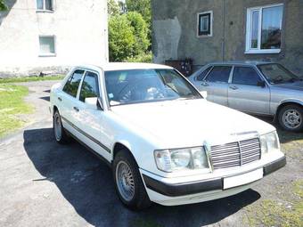 1985 Mercedes-Benz E-Class Pics