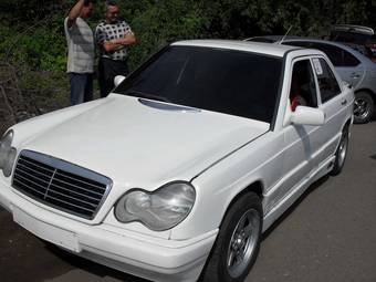 1985 Mercedes-Benz E-Class