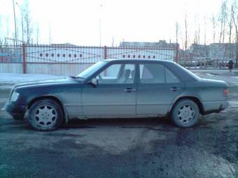 1986 Mercedes-Benz E-Class Photos