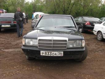 1986 Mercedes-Benz E-Class Pictures