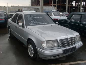 1986 Mercedes-Benz E-Class Pics