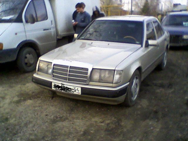 1987 Mercedes-Benz E-Class