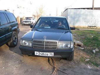 1987 Mercedes-Benz E-Class Pics