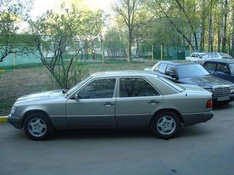 1987 Mercedes-Benz E-Class Photos