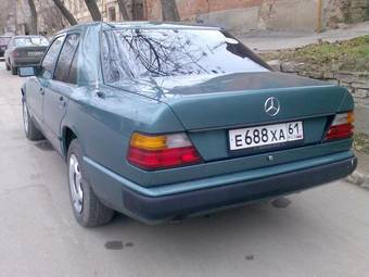 1988 Mercedes-Benz E-Class Photos
