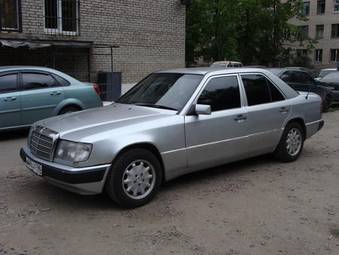 1988 Mercedes-Benz E-Class Photos