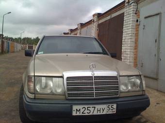 1988 Mercedes-Benz E-Class Pictures