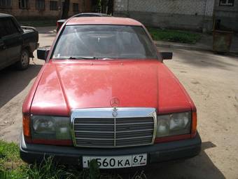 1988 Mercedes-Benz E-Class Photos