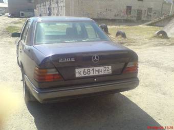 1989 Mercedes-Benz E-Class Pictures