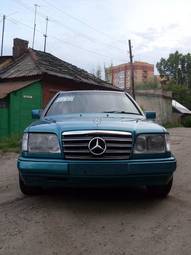 1989 Mercedes-Benz E-Class Photos