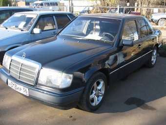 1990 Mercedes-Benz E-Class Pics