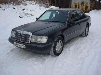 1990 Mercedes-Benz E-Class Photos