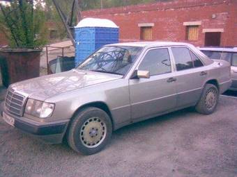 1990 Mercedes-Benz E-Class