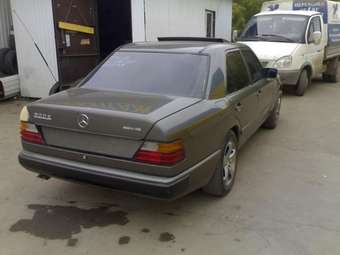 1991 Mercedes-Benz E-Class Pictures