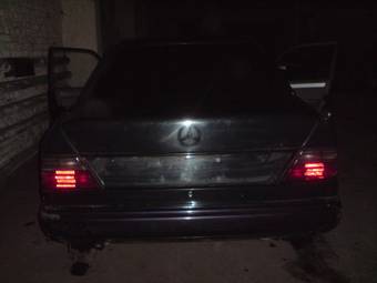 1991 Mercedes-Benz E-Class Pictures