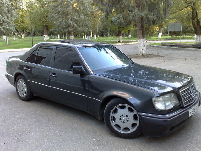 1991 Mercedes-Benz E-Class