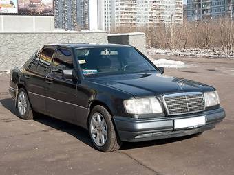 1991 Mercedes-Benz E-Class Photos