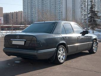 1991 Mercedes-Benz E-Class Wallpapers