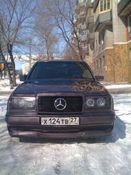 1991 Mercedes-Benz E-Class Pictures