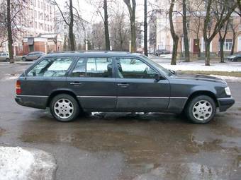 1991 Mercedes-Benz E-Class Photos