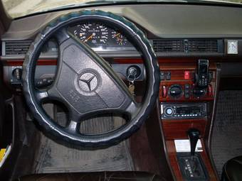 1991 Mercedes-Benz E-Class Photos