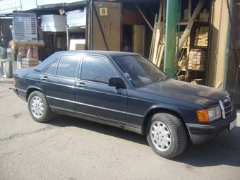 1991 Mercedes-Benz E-Class Photos