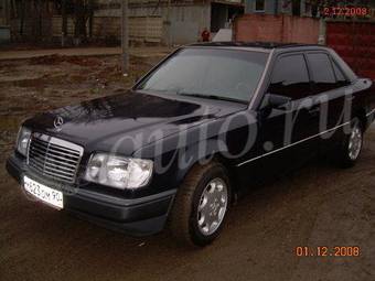 1992 Mercedes-Benz E-Class Images