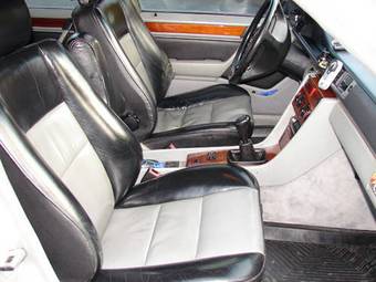 1992 Mercedes-Benz E-Class Pictures