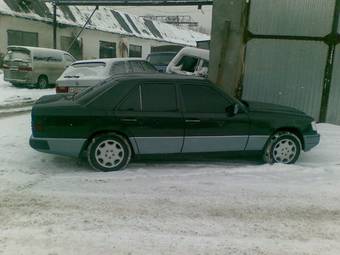 1992 Mercedes-Benz E-Class