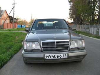 1993 Mercedes-Benz E-Class Photos