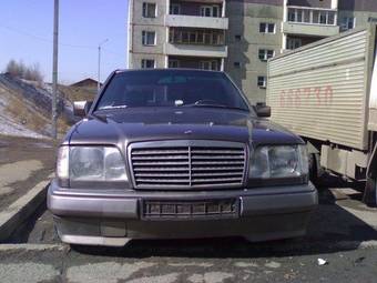 1993 Mercedes-Benz E-Class Photos