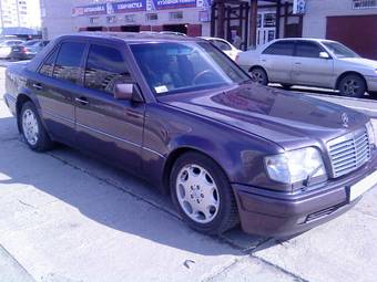 1993 Mercedes-Benz E-Class Pics
