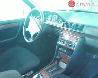 1993 Mercedes-Benz E-Class Pictures