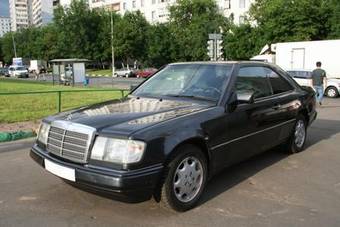 1993 Mercedes-Benz E-Class Photos