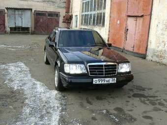 1994 Mercedes-Benz E-Class Images