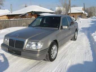 1994 Mercedes-Benz E-Class Pictures