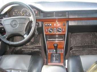 1994 Mercedes-Benz E-Class Pictures
