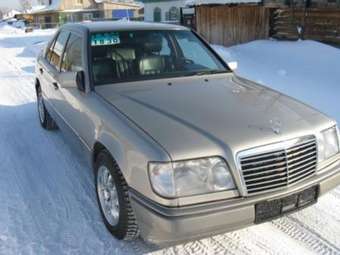 1994 Mercedes-Benz E-Class Photos