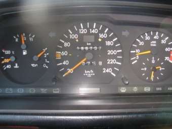 1994 Mercedes-Benz E-Class Photos